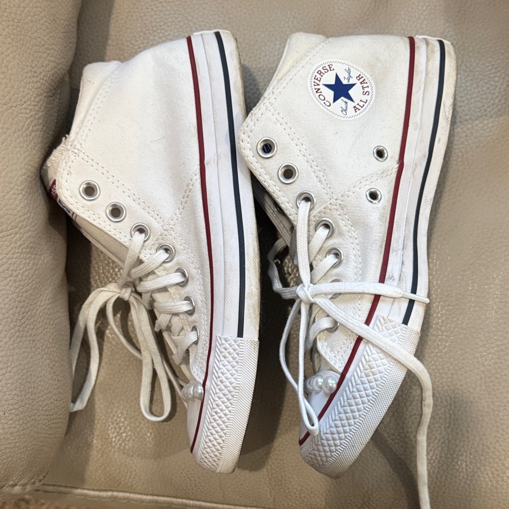 Converse Women’s White Ankle Top with Pearl Accents - Picture 5 of 9